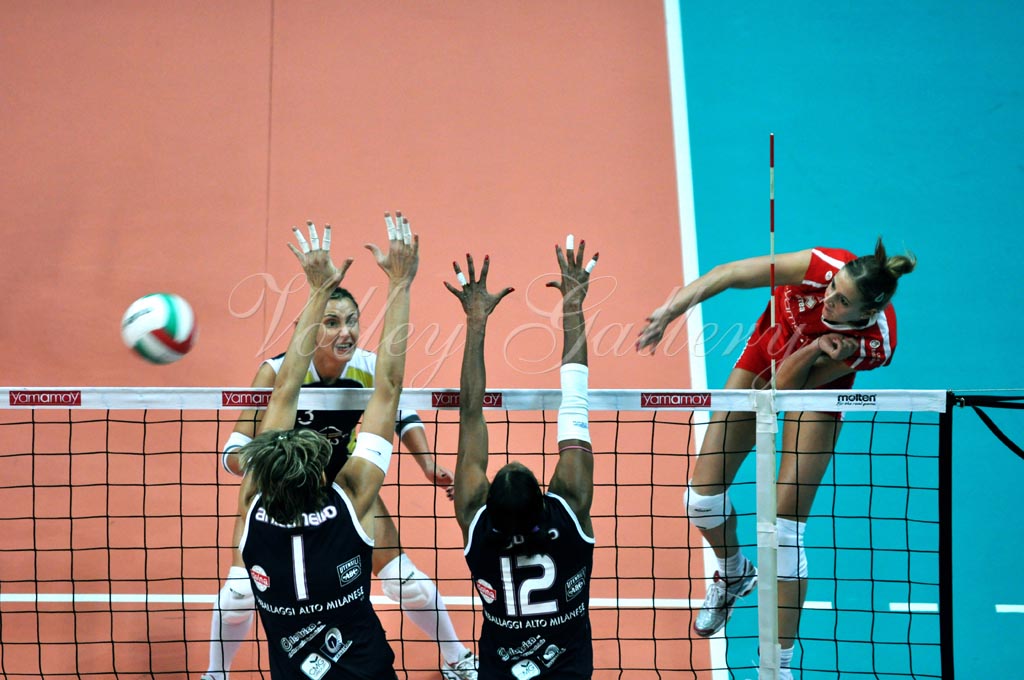 Yamamay Villa Cortese (14)